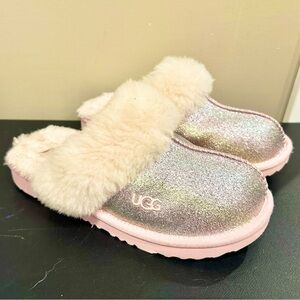 UGG Sparkling Pink Slippers. Big Kids Junior 4